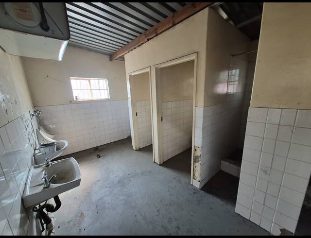 475M² MINI FACTORY TO LET IN DENVER